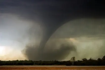 tornados y huracanes: catástrofes terribles