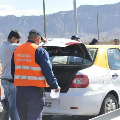 Mató a su hermano a puñaladas por un celular