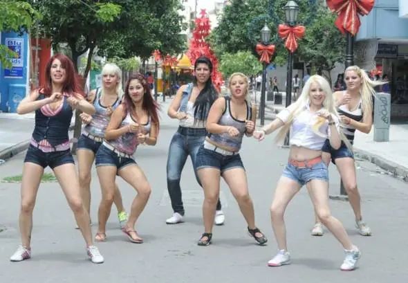 Temblo en San Juan y lo viví en el medio del centro