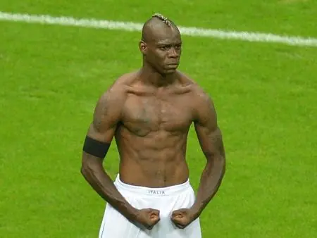 Super Mario Balotelli