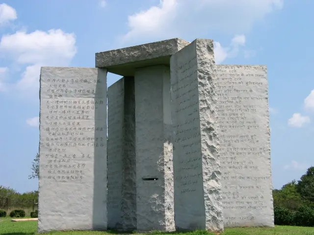 Monumentos rodeados de misterio