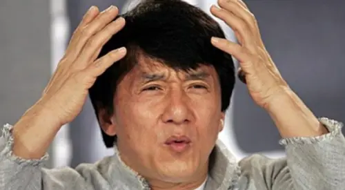 ¿Por qué esta China cortando y moliendo bebés?