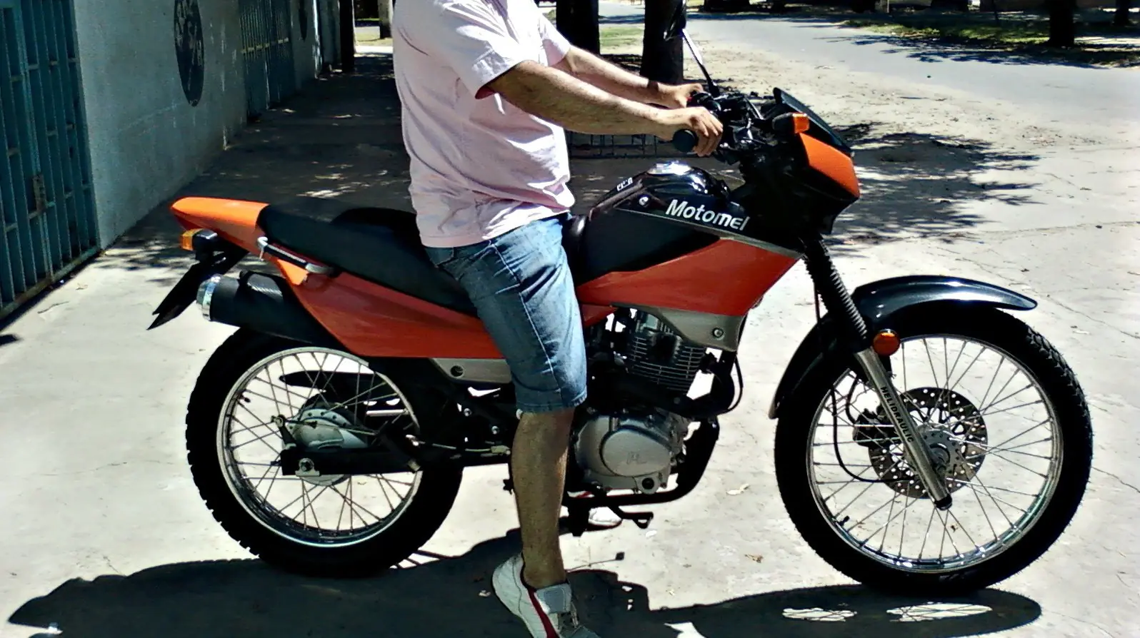 Motomel SKUA 150cc Personalizada de Rosario