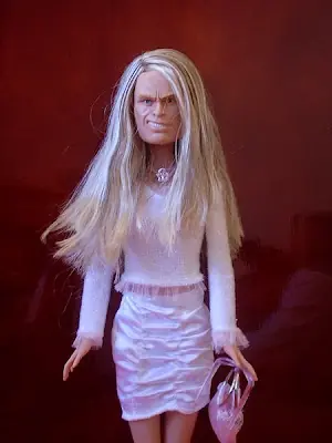 Lanzan la primera Barbie travesti