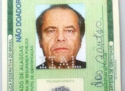 intentó abrir una cuenta bancaria con foto de Jack Nicholso