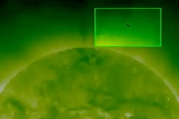 OVNI en el sol (fotos y video)