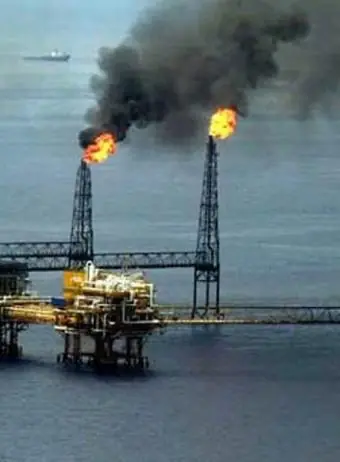 ¿De donde proviene el petróleo?