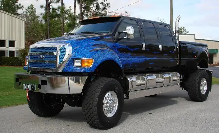 Ford F-650 Mamooth Limo-cuando el tamaño importa