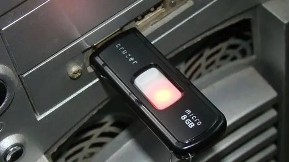 Cómo Bootear desde USB en Bios no soportadas