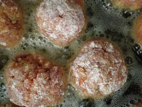 Albondiguitas con salsa...
