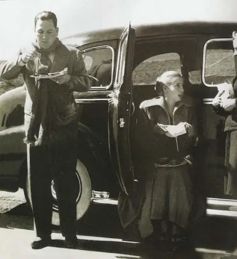 autos de peron y evita al descubierto