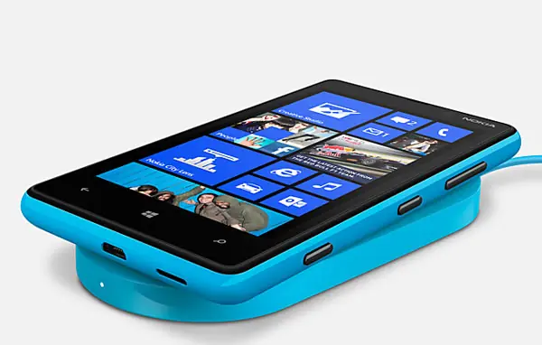 El Nokia Lumia 820 ,Telefono Ecologico