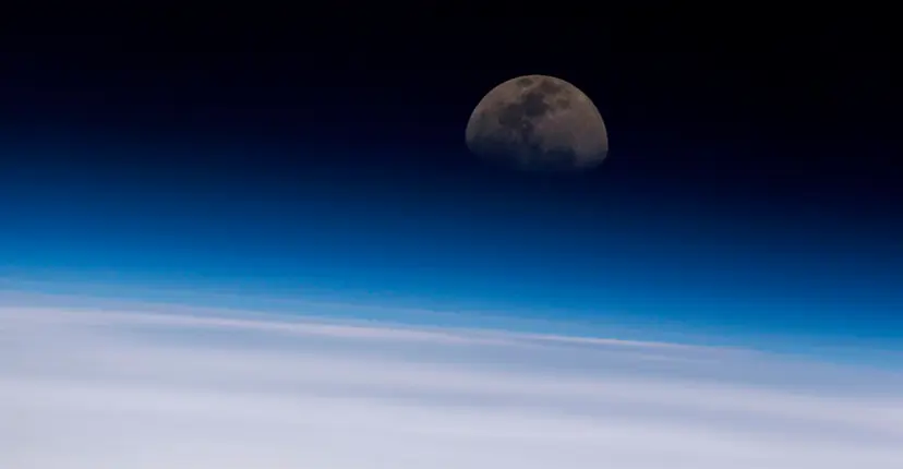 ¿La Luna es una holograma? Proyecto Blue Beam