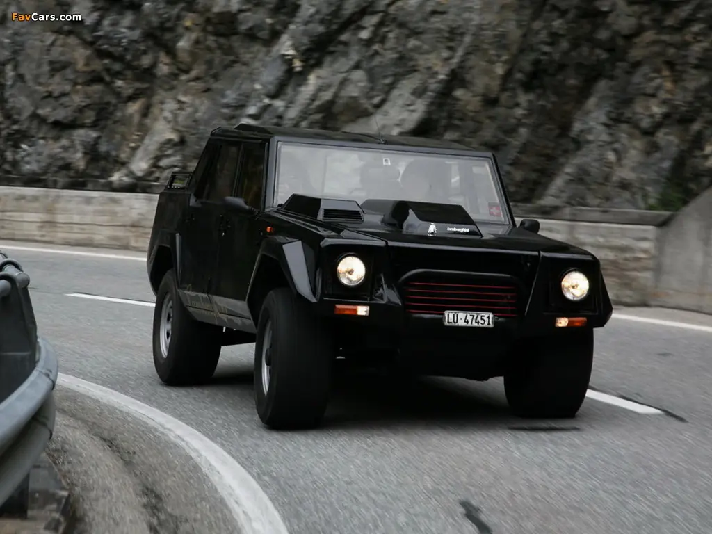 "Lamborghini LM002, el Hummer italiano y su historia&am