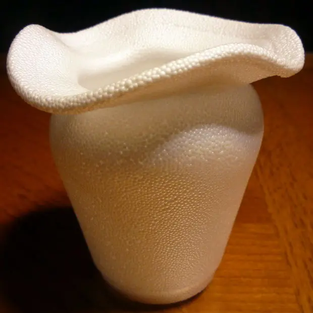 Macetitas reciclando vasitos de café