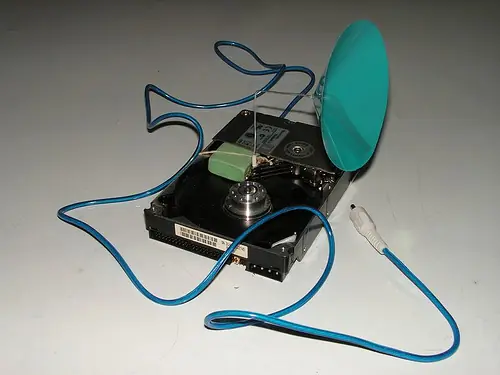convierte tu disco duro en un altavoz