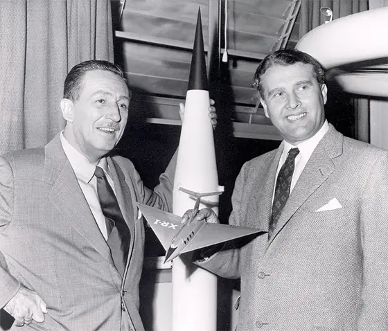 Walt Disney, y su intervención en el fenómeno Ovni
