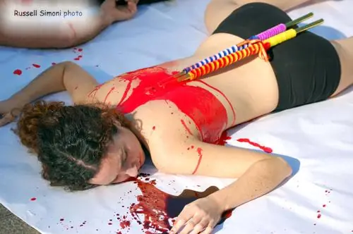 Protesta nudista contra las corridas de toros
