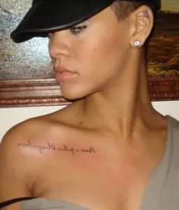 10 Diseños de tatuajes femeninos en el hombro Mc