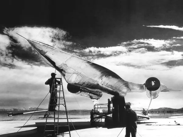 Área 51: Fotos del secreto del avión accidentado