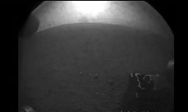 Marte: Curiosity capto ovnis ???