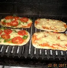 Como hacer pizza casera a la parrilla (Facil)