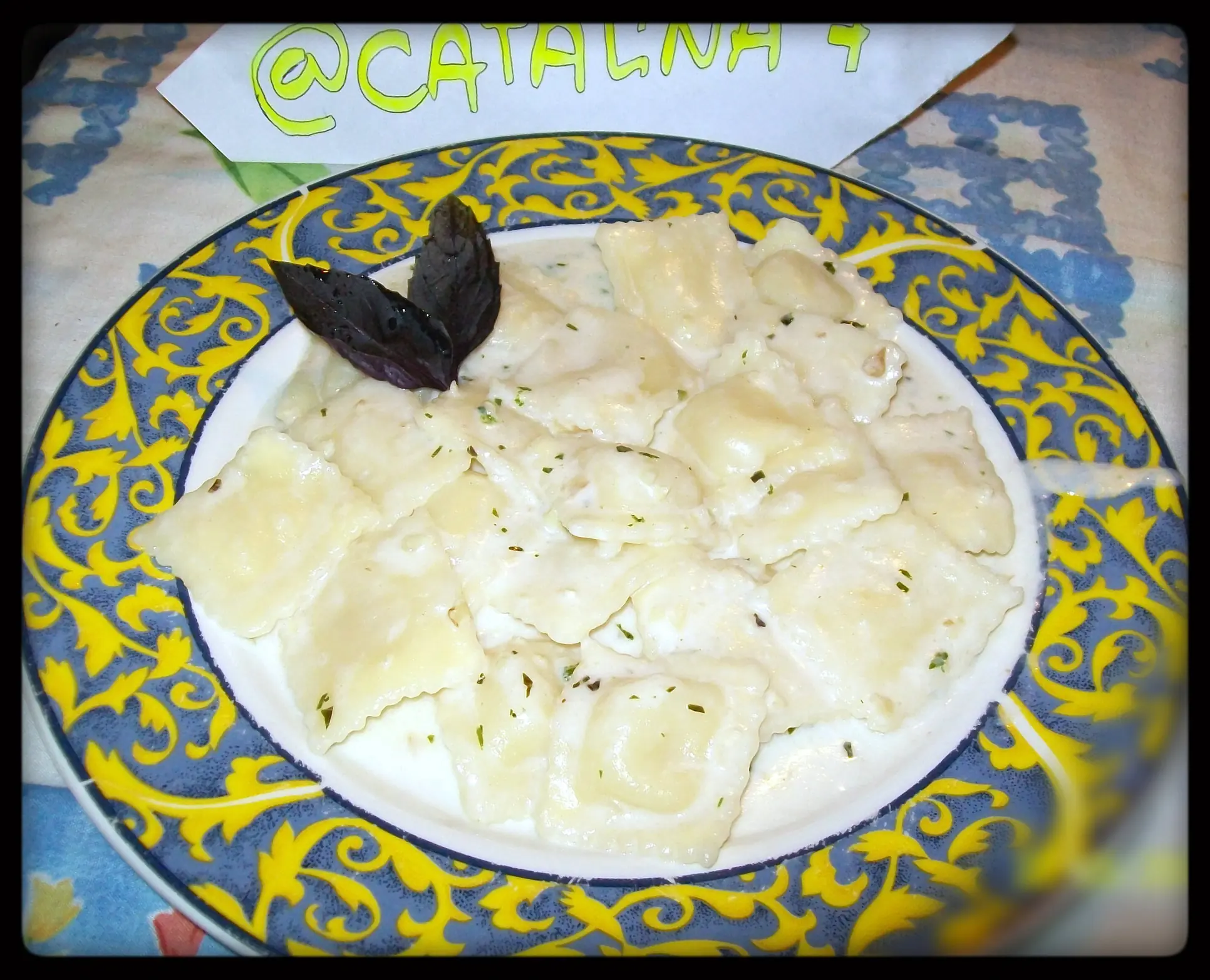 Ravioles de Paquete con Salsa Bechamel al Pesto (FotoReceta)