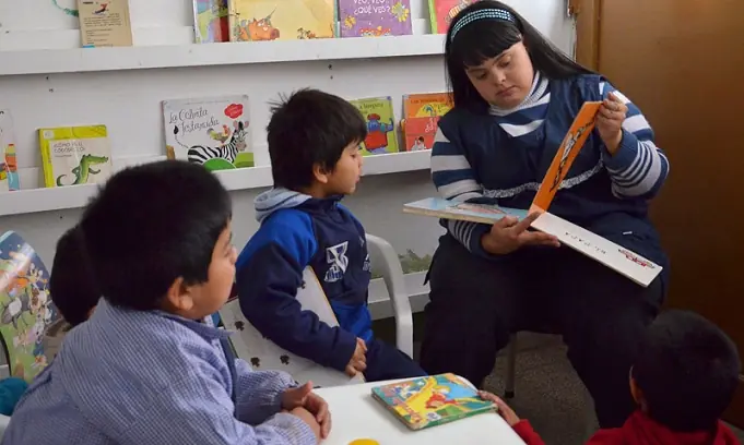 Tiene sndrome de Down y es maestra.