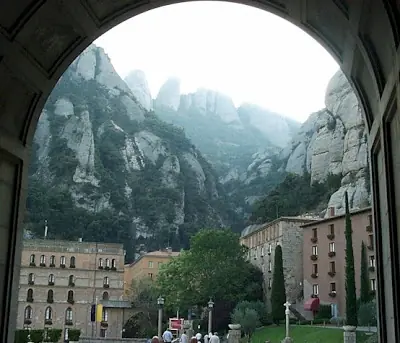 Sacrificios de niños en el Monasterio de Montserrat