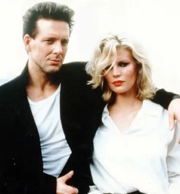 La evolucion ( cara de Mickey Rourke en 30 años )