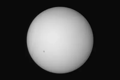El Sol es de color blanco y no amarillo
