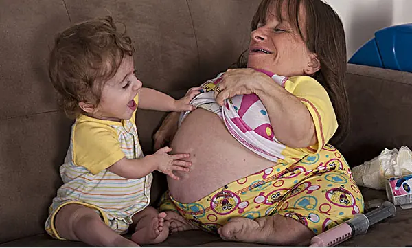 Algunas De Las Mujeres Mas Pequeñas Del Mundo...