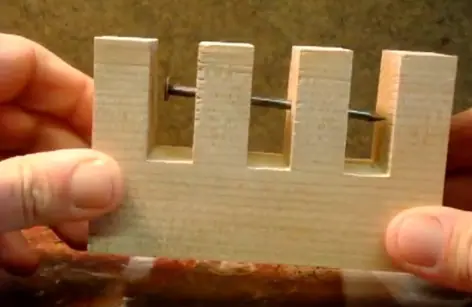 El truco de la madera y el clavo... Increible