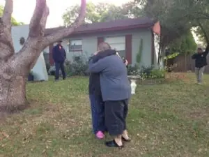 Tragado por un pozo en su dormitorio