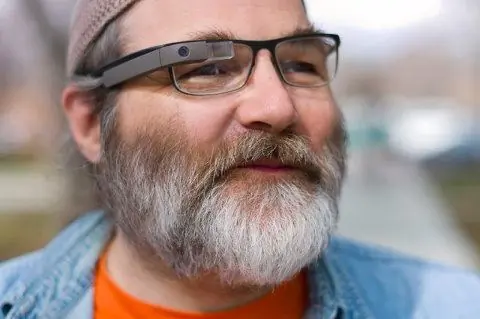 Google lanzará versión de Google Glass para personas que..