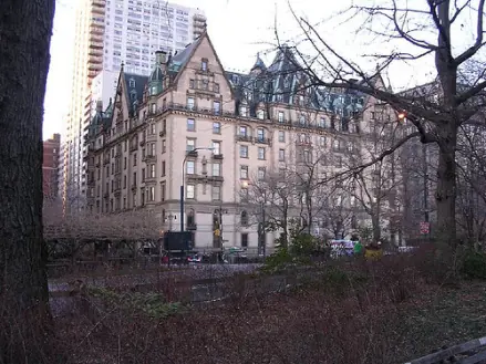 La leyenda negra del “Dakota”, el edificio maldito de Nu