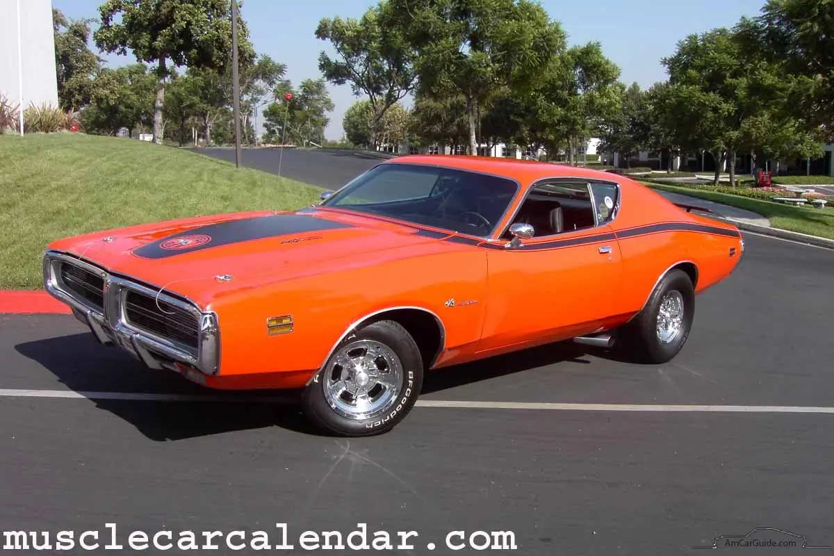 Dodge Charger SRT8 Super Bee 2013