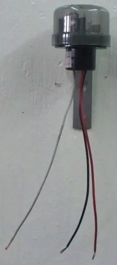 Como instalar un fotocontrol.