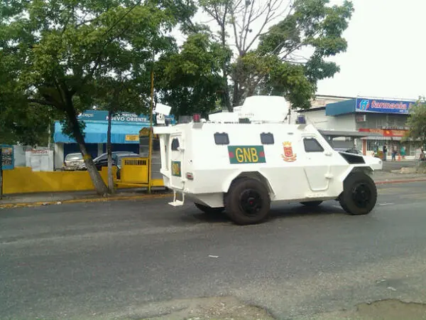 Capriles llama a golpe de estado guardia nacional se desplie