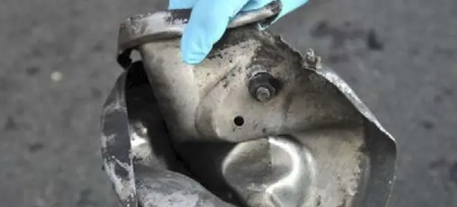La Bomba De Boston, Una Olla.