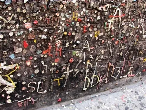 El callejon del chicle, jeje esta bueno entra