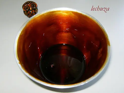 Como hacer caramelo para ponerles a tus flanes,o postres!!!