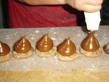 Receta - Conitos rellenos de dulce de leche