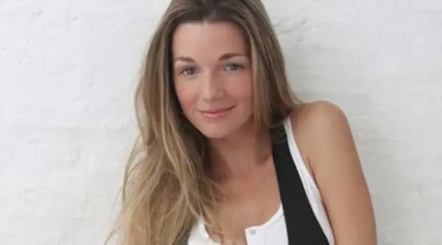 Calamaro despechado twittea foto hot de su ex