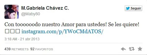 El la ama , no importa que ella sea Millonaria.