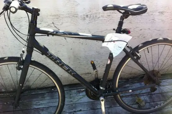 Roba bicicleta y la devuelve con una carta de disculpas