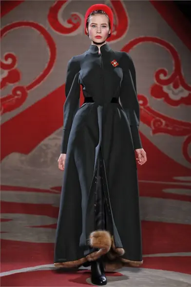Ulyana Sergeenko - otoño/invierno 2012-13 (fotos y video)