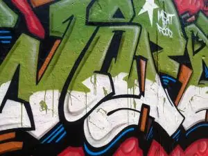 Como dibujar letras de graffiti de los que ves en la calle