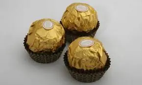 Hacer un águila con un Ferrero Rocher