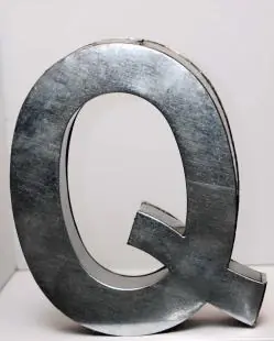 100